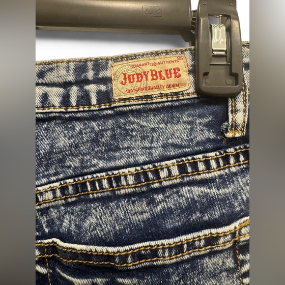 Judy Blue Trendy Acid Wash Distressed Denim Skinny Jeans, Size 13 - Picture 6 of 8